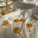 تاكم مع احجار